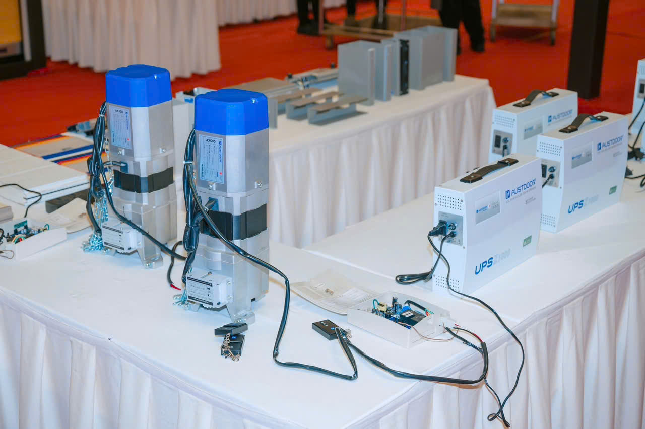 motor cửa cuốn austdoor