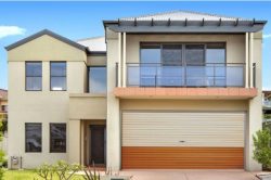 Cửa cuốn thép Tấm liền – AustRoll